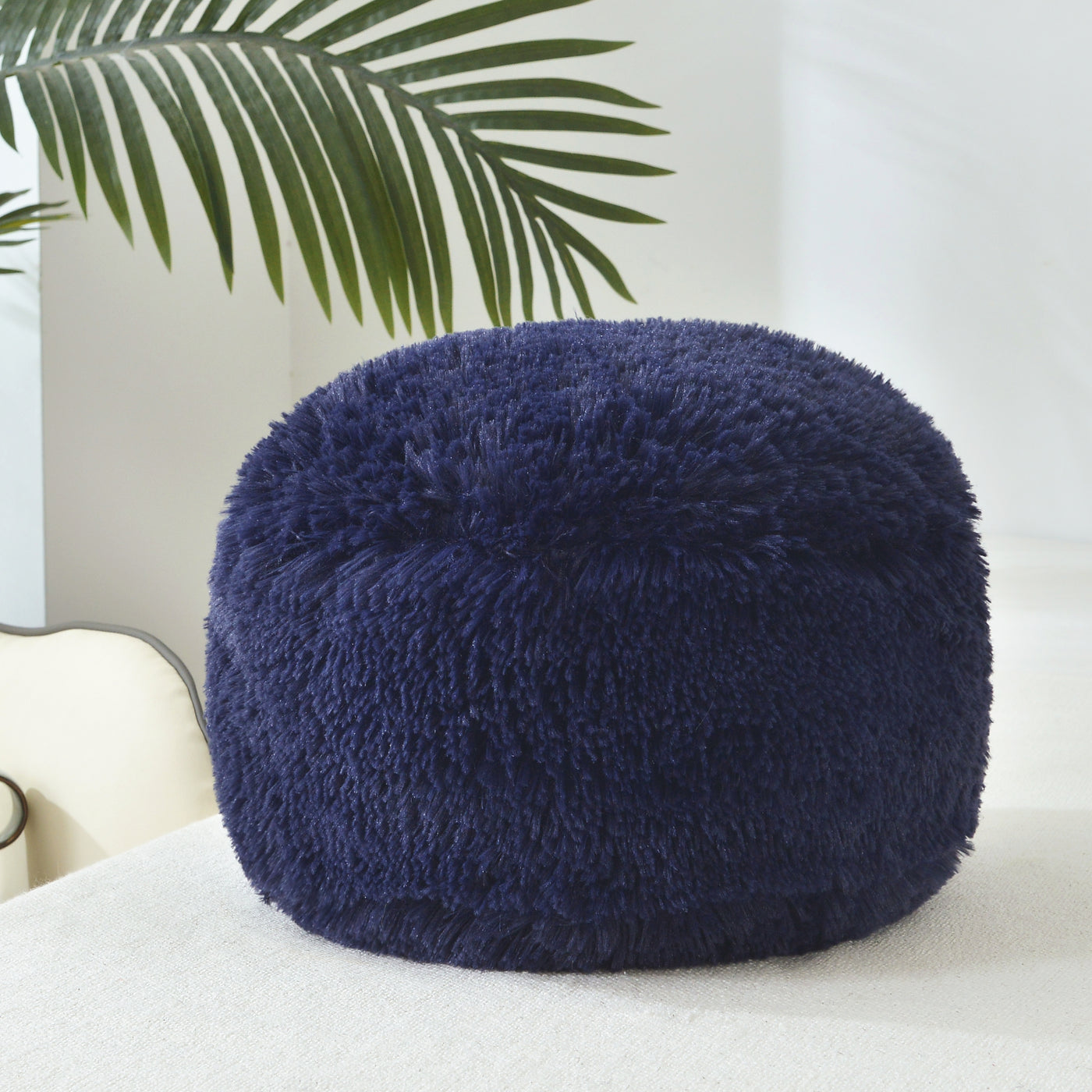 Plush Faux Fur Decorative Throw Pillow Shaggy Cushion Fluffy Soft Cushion 30 cm Round